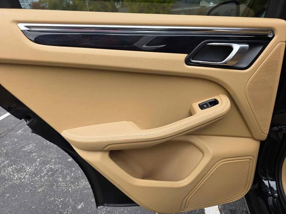 2015 Porsche Macan S - Image 10 of 20