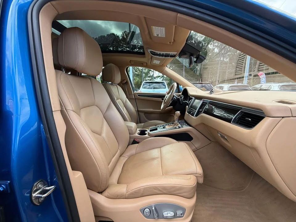 2015 Porsche Macan S - Image 10 of 20