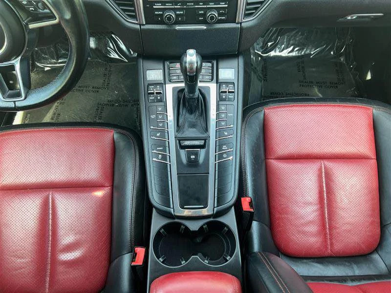 2015 Porsche Macan S - Image 12 of 16
