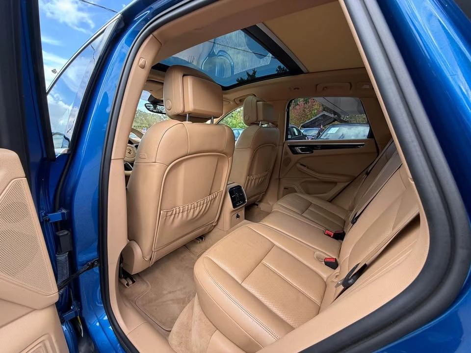 2015 Porsche Macan S - Image 9 of 20