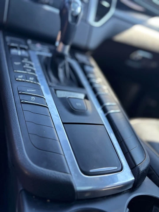 2015 Porsche Macan S - Image 18 of 18