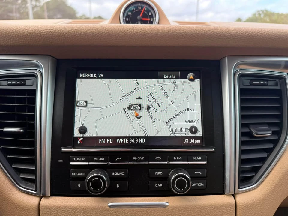 2015 Porsche Macan S - Image 15 of 20