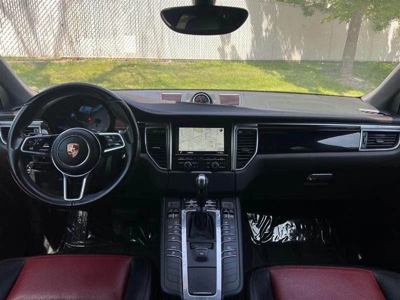 2015 Porsche Macan S - Image 11 of 16