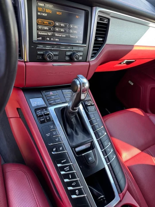 2015 Porsche Macan S - Image 6 of 8