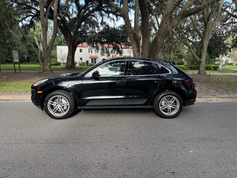 2015 Porsche Macan S - Image 2 of 17
