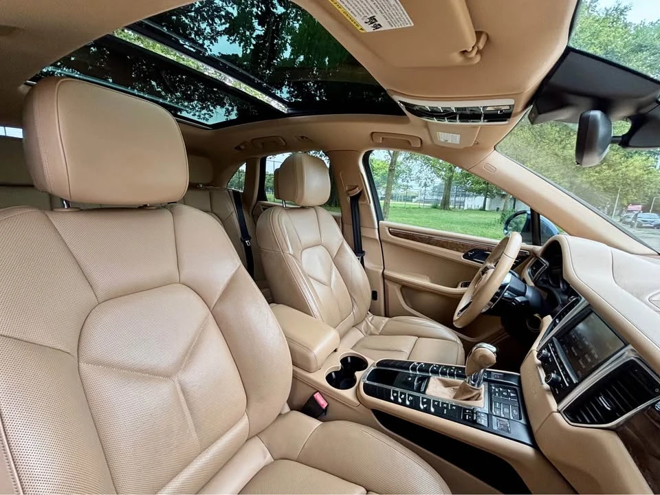 2015 Porsche Macan S - Image 13 of 15