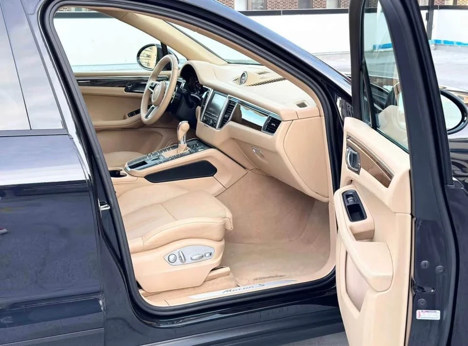 2015 Porsche Macan S - Image 9 of 13