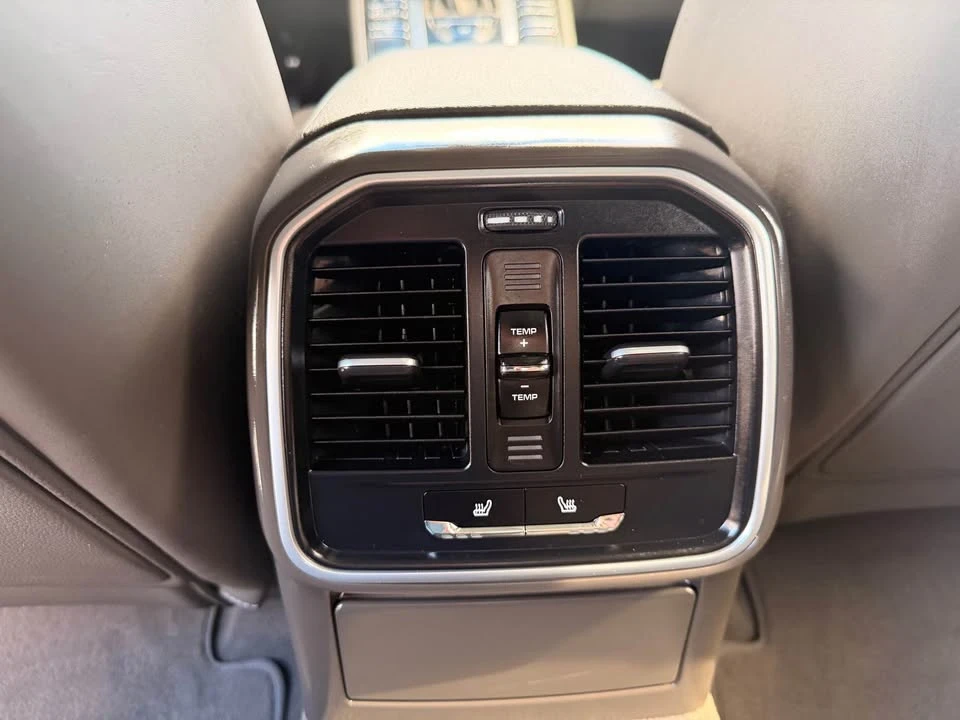 2015 Porsche Macan S - Image 12 of 17