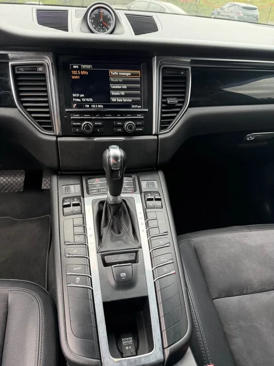 2015 Porsche Macan S - Image 11 of 13