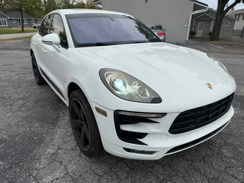 2015 Porsche Macan S - Image 2 of 8
