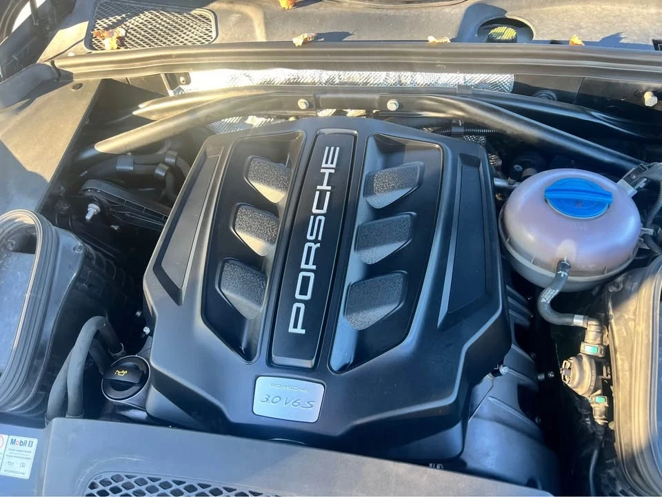 2015 Porsche Macan S - Image 16 of 17
