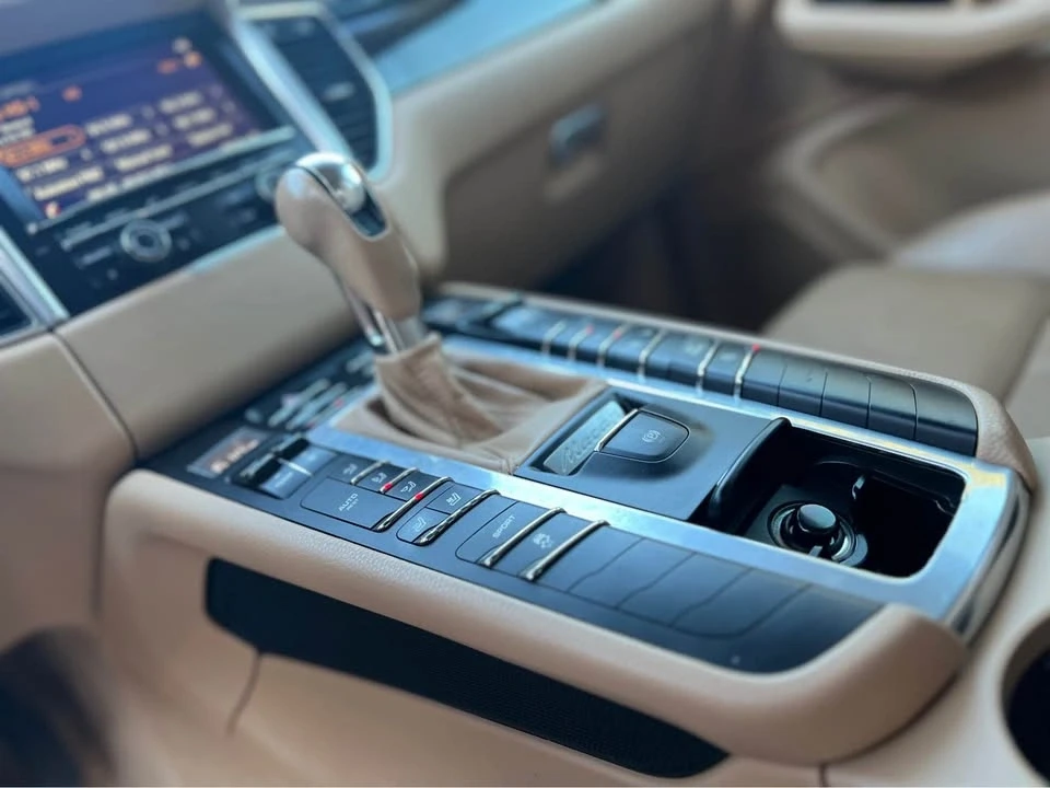 2015 Porsche Macan S - Image 6 of 17