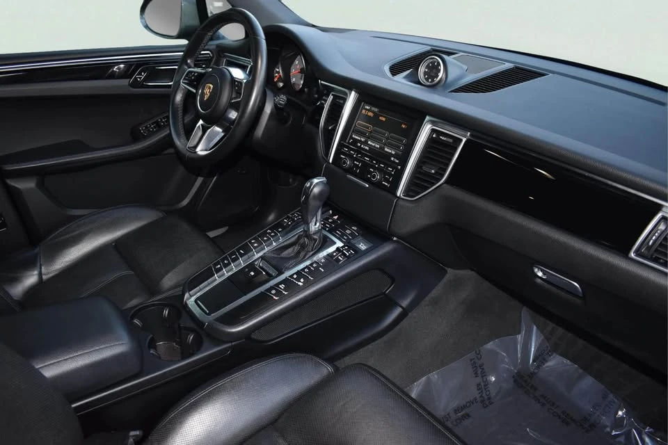 2015 Porsche Macan S - Image 13 of 18