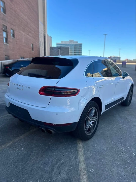 2015 Porsche Macan S - Image 9 of 20