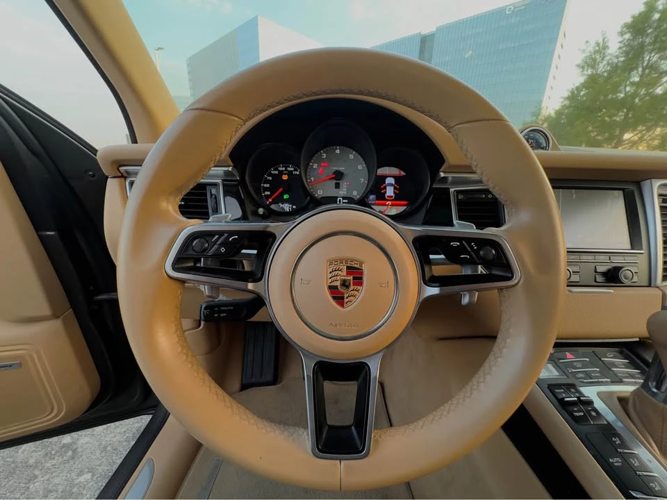 2015 Porsche Macan S - Image 19 of 20