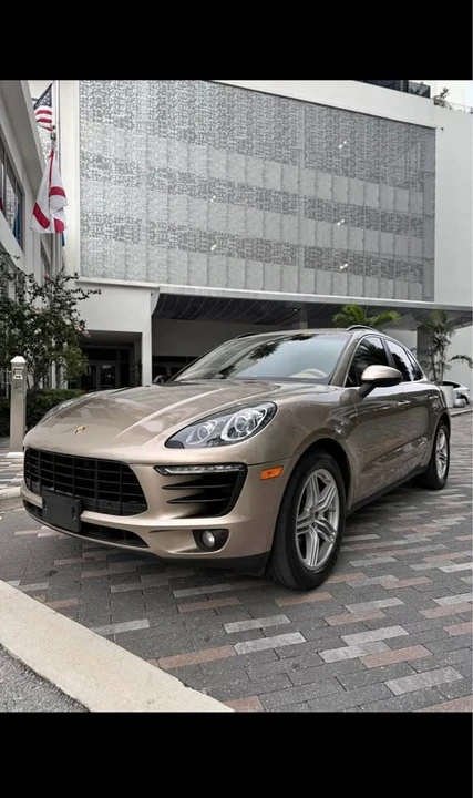 2015 Porsche Macan S - Image 2 of 10