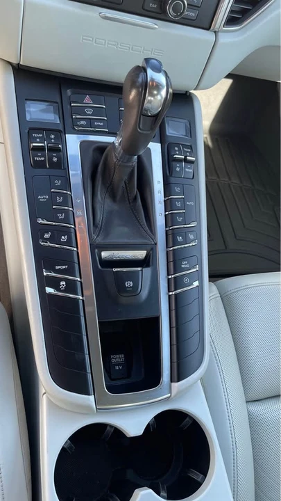 2015 Porsche Macan S - Image 18 of 18