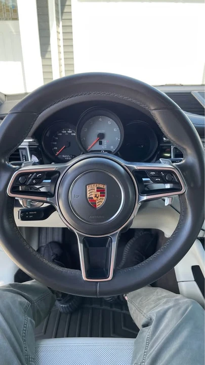 2015 Porsche Macan S - Image 16 of 18
