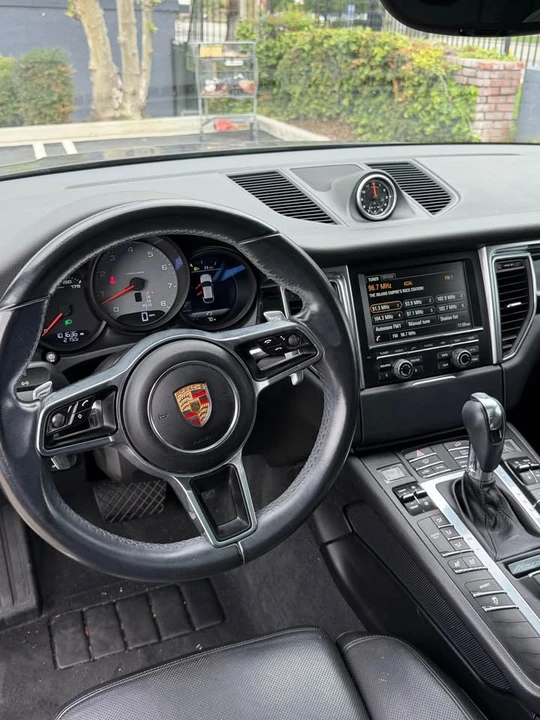 2015 Porsche Macan S - Image 8 of 12