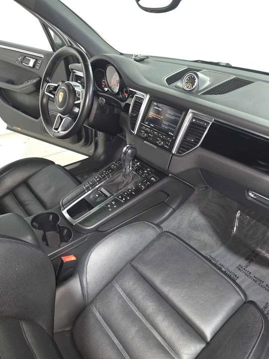 2015 Porsche Macan S - Image 8 of 15