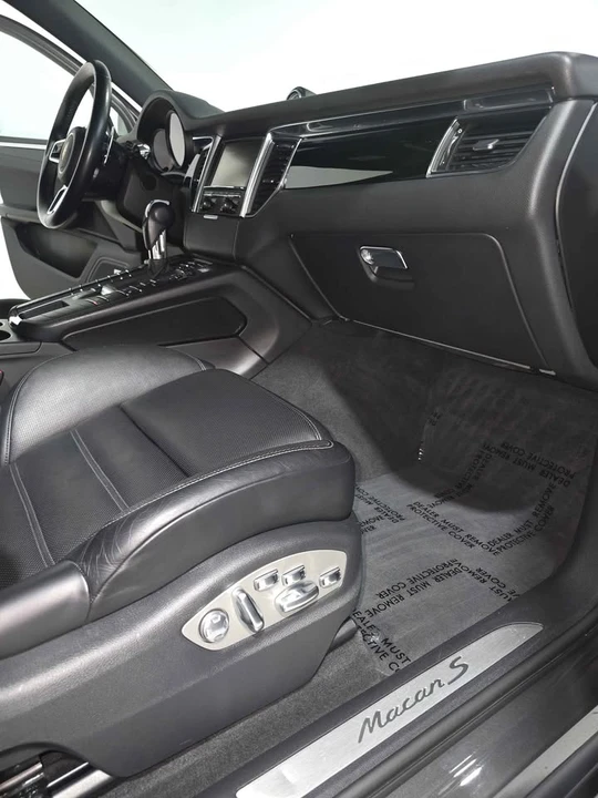 2015 Porsche Macan S - Image 9 of 15