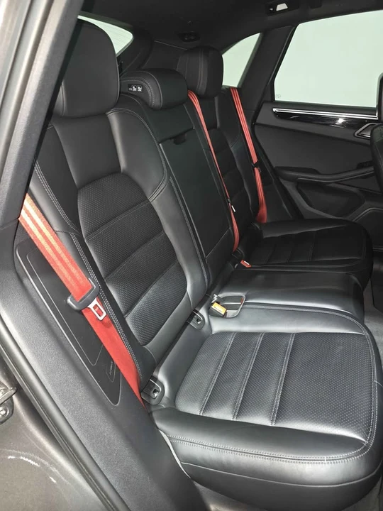 2015 Porsche Macan S - Image 10 of 15