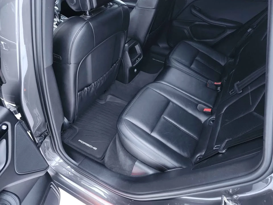 2015 Porsche Macan S - Image 15 of 20