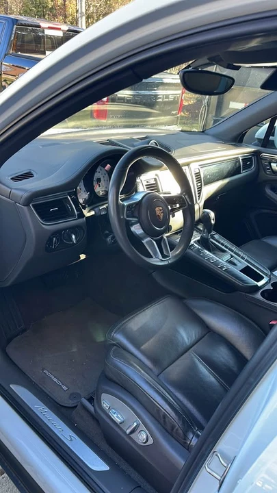 2015 Porsche Macan S - Image 7 of 10