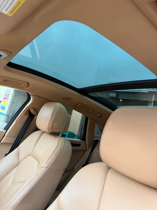 2015 Porsche Macan S - Image 9 of 10