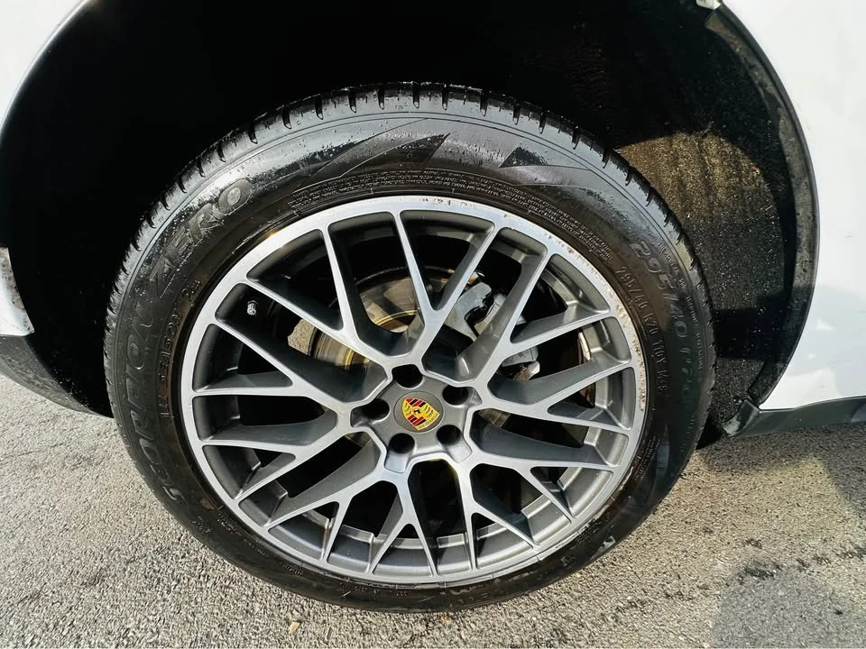 2015 Porsche Macan S - Image 18 of 19