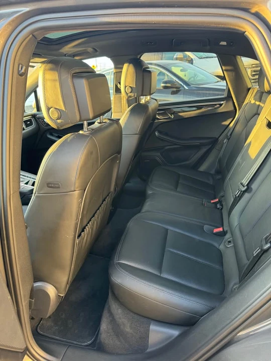 2015 Porsche Macan S - Image 10 of 20