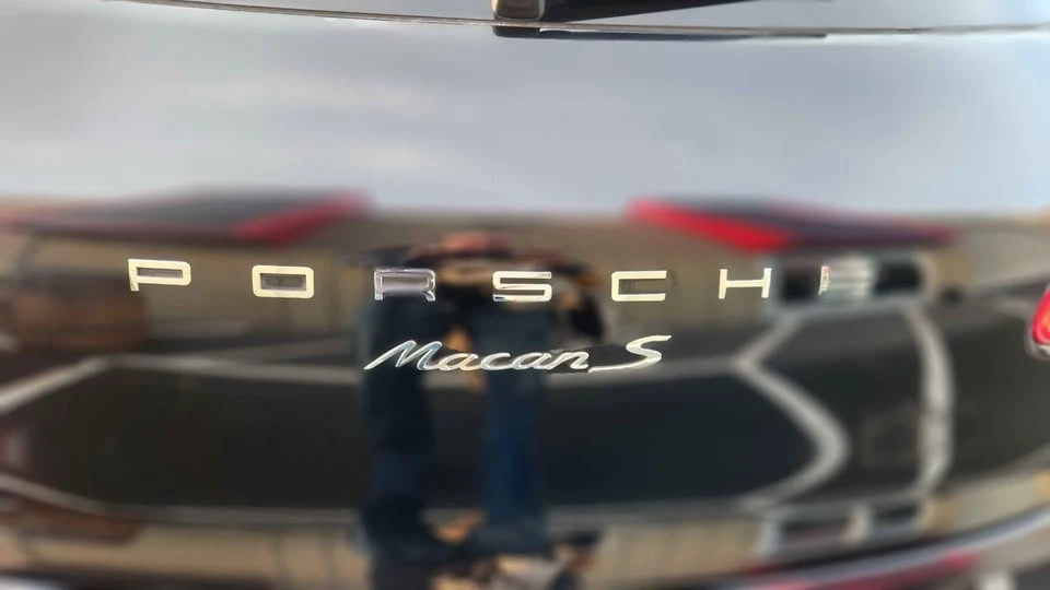 2015 Porsche Macan S - Image 16 of 17