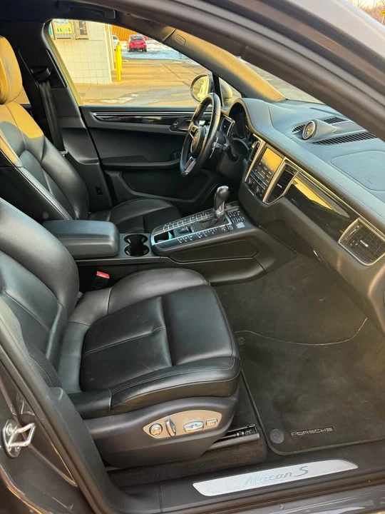 2015 Porsche Macan S - Image 19 of 20