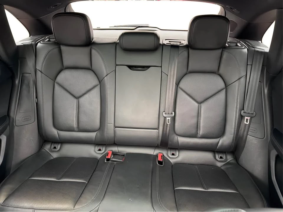 2015 Porsche Macan S - Image 16 of 18