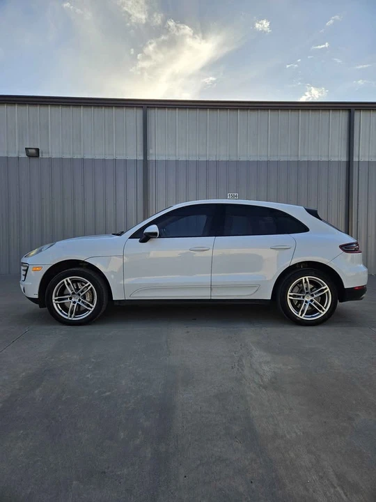 2015 Porsche Macan S - Image 9 of 18