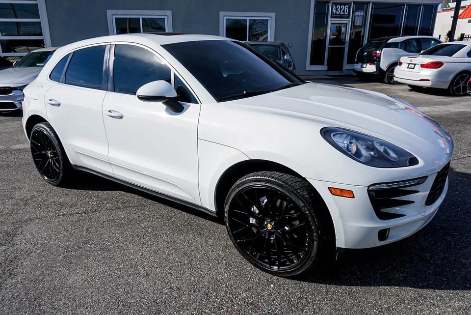 2015 Porsche Macan S - Image 2 of 19