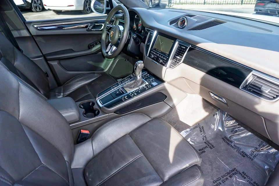 2015 Porsche Macan S - Image 18 of 19