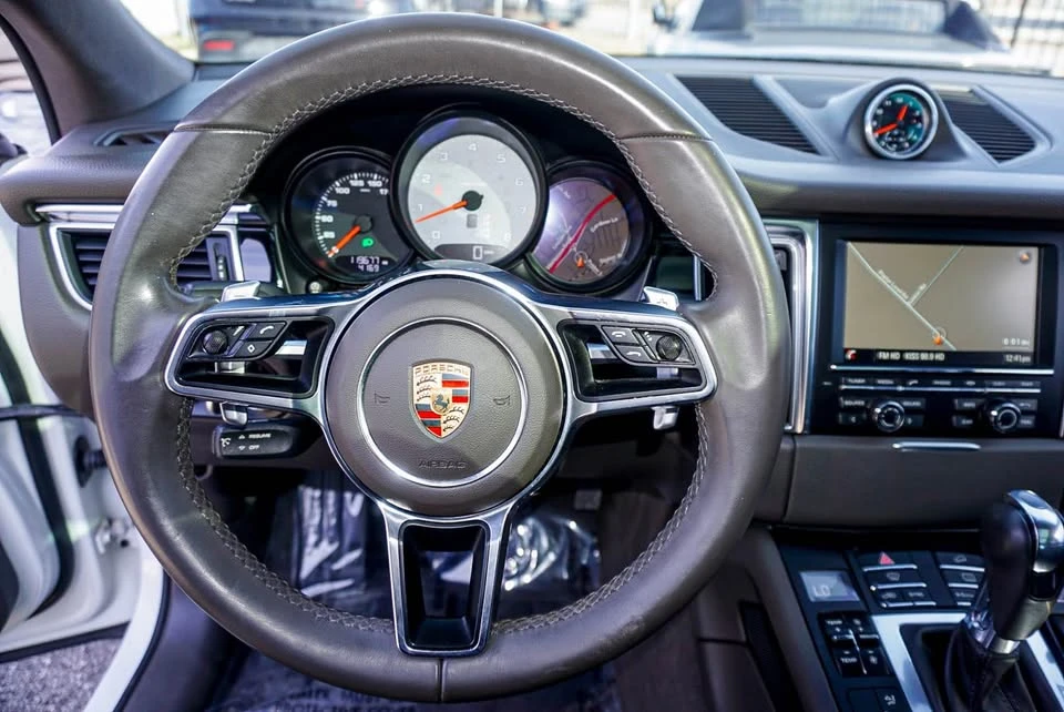 2015 Porsche Macan S - Image 11 of 19