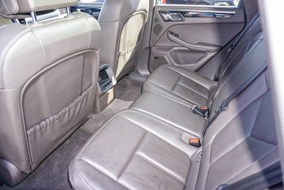 2015 Porsche Macan S - Image 16 of 19