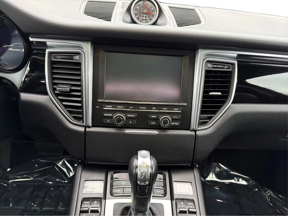 2015 Porsche Macan S - Image 2 of 18