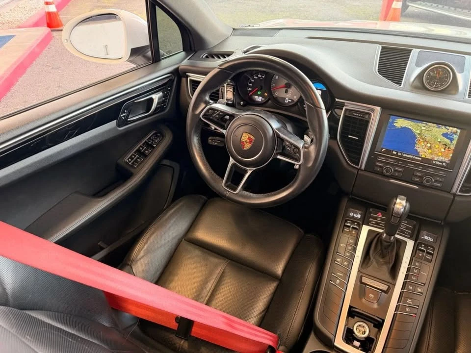 2015 Porsche Macan S - Image 13 of 20