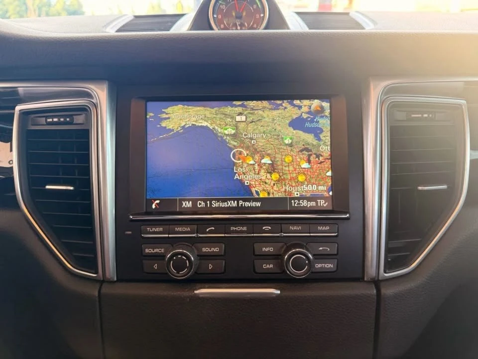 2015 Porsche Macan S - Image 13 of 16