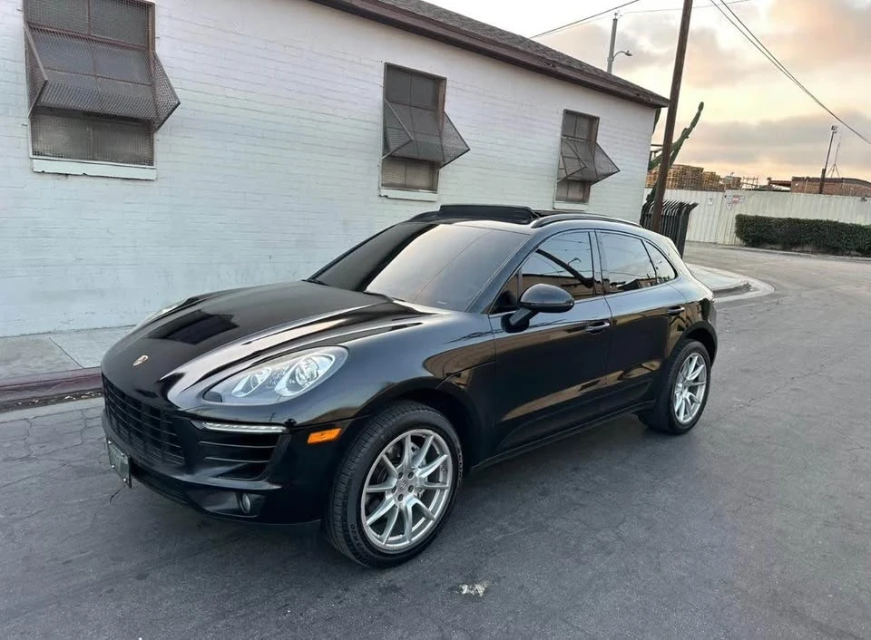2015 Porsche Macan - Image 2 of 16