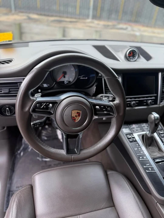 2015 Porsche Macan - Image 7 of 10