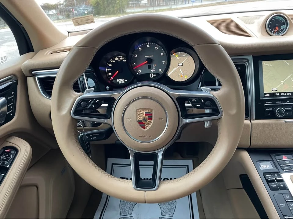 2015 Porsche Macan - Image 14 of 19