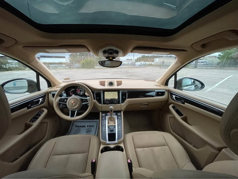 2015 Porsche Macan - Image 17 of 19