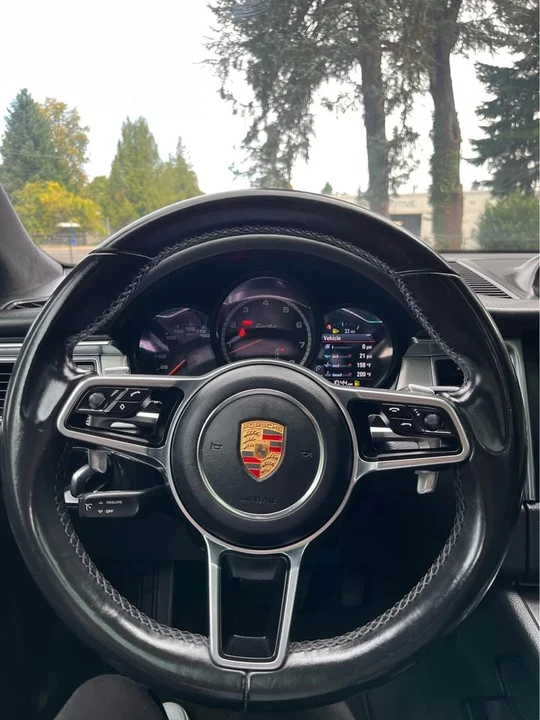 2015 Porsche Macan Turbo - Image 7 of 19
