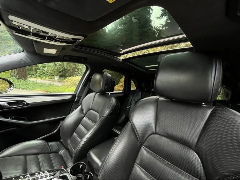 2015 Porsche Macan Turbo - Image 17 of 19