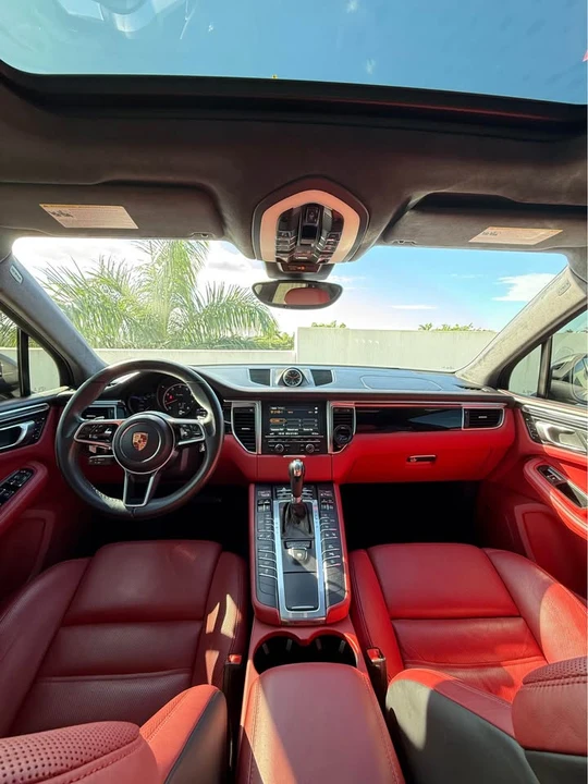 2015 Porsche Macan Turbo - Image 9 of 15