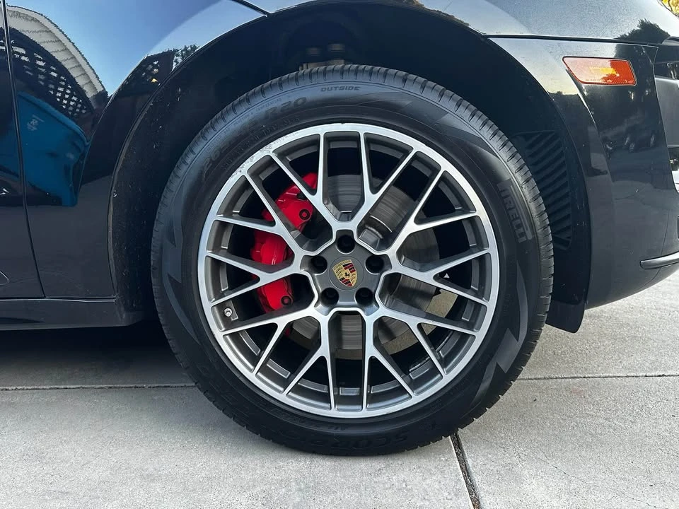 2015 Porsche Macan Turbo - Image 10 of 12